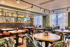 Premier Inn Glasgow Stepps - M80 J3