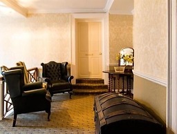 Bishopsgate House Hotel