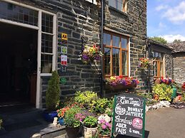 Elen's Castle Hotel