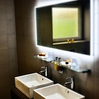 The Cliff Hotel & Spa