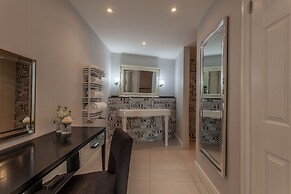 Mansion House Llansteffan