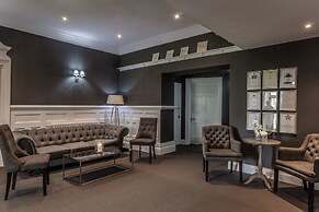 Mansion House Llansteffan