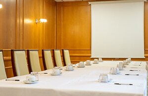 The Ivy Bush Royal Hotel By Compass Hospitality