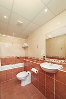 The Ivy Bush Royal Hotel By Compass Hospitality
