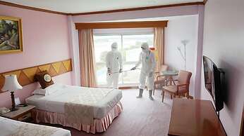 The Viangtak Riverside Hotel