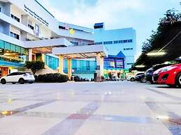 The Viangtak Riverside Hotel