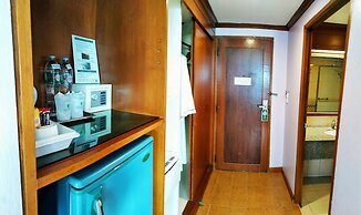 The Viangtak Riverside Hotel