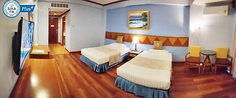 The Viangtak Riverside Hotel