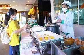 The Viangtak Riverside Hotel