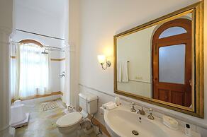 Neemrana's Baradari Palace