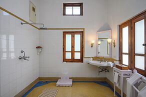 Neemrana's Baradari Palace