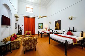 Neemrana's Baradari Palace