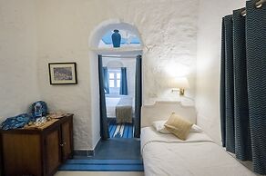 Neemrana's - Hill Fort - Kesroli