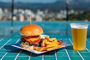 Monthez Hotel & Eventos