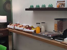 Lombardo Suites