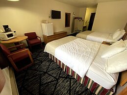 Woodlands Inn & Suites