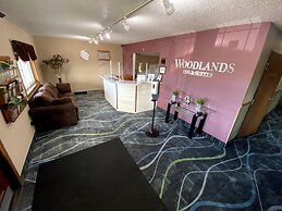 Woodlands Inn & Suites