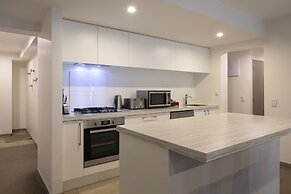 22 Hallenstein Apartments by Staysouth