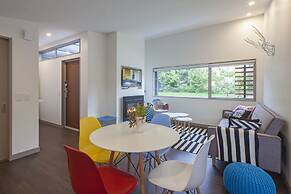 22 Hallenstein Apartments by Staysouth