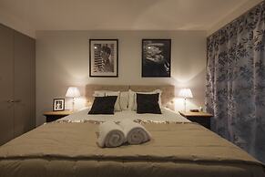 22 Hallenstein Apartments by Staysouth