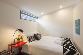 22 Hallenstein Apartments by Staysouth