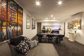 22 Hallenstein Apartments by Staysouth