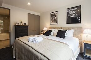 22 Hallenstein Apartments by Staysouth