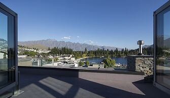 Shotover Penthouse & Spa by Staysouth