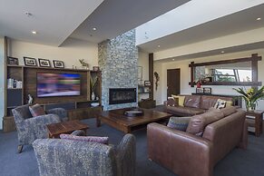 Shotover Penthouse & Spa by Staysouth