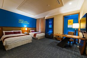 Golden Tulip - Aesthetics