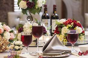 Golden Tulip - Aesthetics