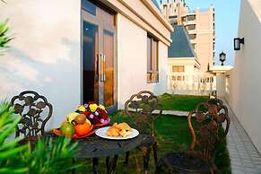 Golden Tulip - Aesthetics