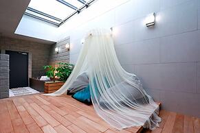 Golden Tulip - Aesthetics