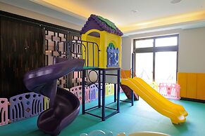 Golden Tulip - Aesthetics