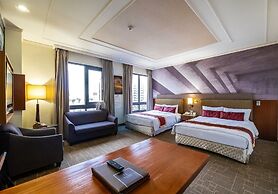 Golden Tulip - Aesthetics