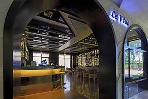 Golden Tulip - Aesthetics