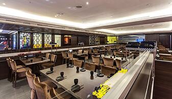 Golden Tulip - Aesthetics