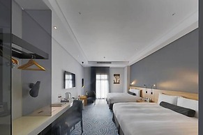 Golden Tulip - Aesthetics