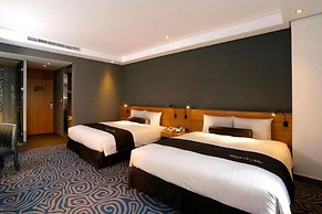 Golden Tulip - Aesthetics