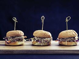 Mercure Newcastle Airport