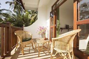 Rockside Beach Resort