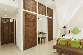 Rockside Beach Resort