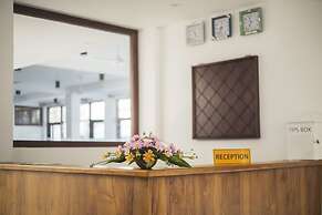 Rockside Beach Resort