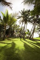 Rockside Beach Resort