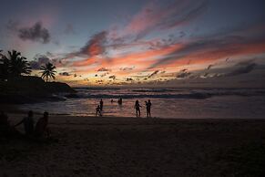 Rockside Beach Resort