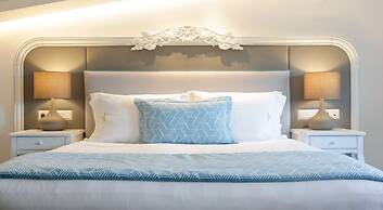 Avaton Luxury Beach Resort - Relais & Chateaux