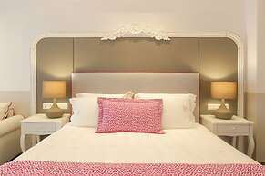 Avaton Luxury Beach Resort - Relais & Chateaux