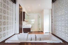 Amatapura Beach Villa 15