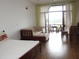 Thumbelina Apartments