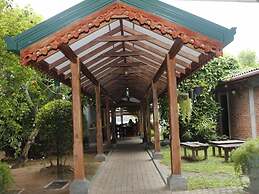 Thumbelina Apartments